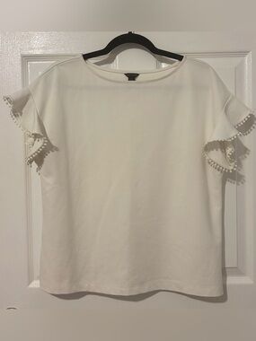 EUC Ann Taylor Ivory Pom-Pom Flutter Sleeve Tee